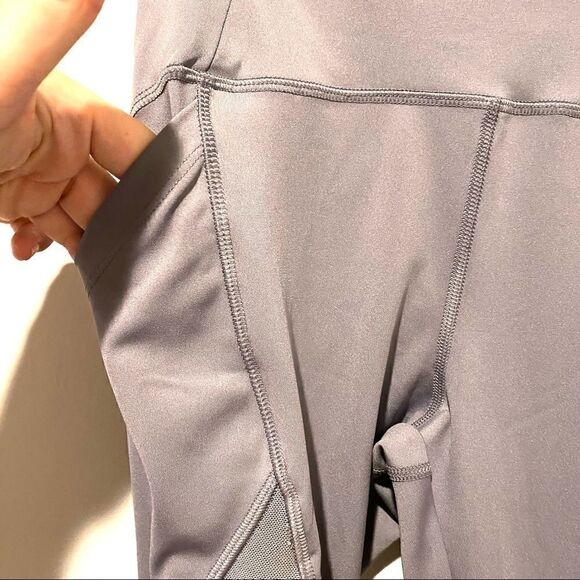 Forever 21 gray workout leggings pockets mesh Xs - Picture 2 of 7
